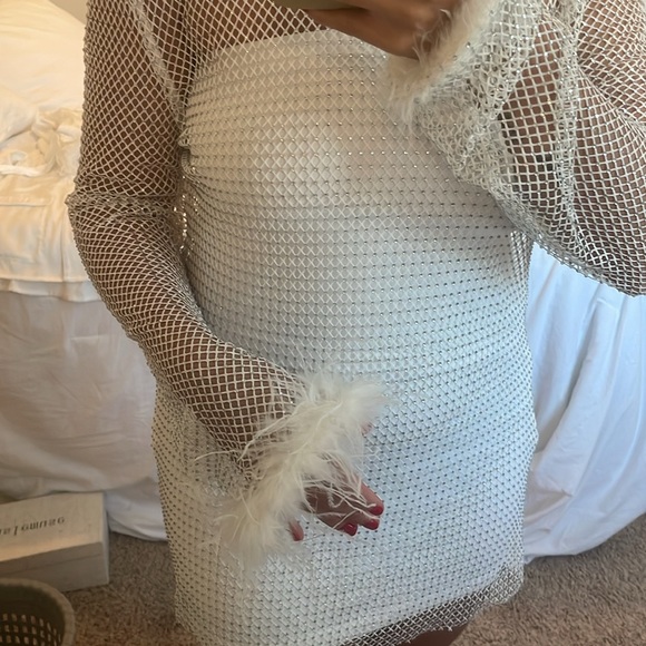 12th tribe White slip with netted long sleeve mini dress never worn with tags - Picture 3 of 5